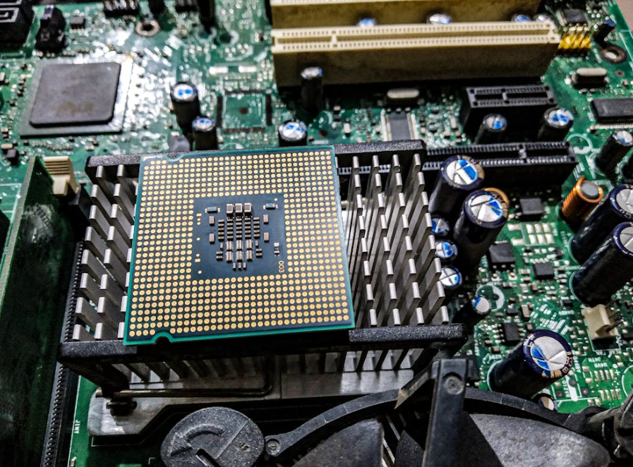 Real-World Observations (From Builders and Technicians)